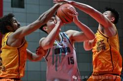 lol全球总决赛-青岛男篮惜败山东队,遭遇两连败