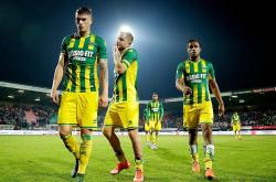 lol高校认证-沙尔克04凭借进攻实力获胜,跻身积分榜前列