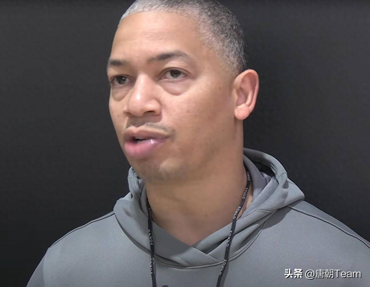 包含快船主教练接受采访表示对球队发展充满信心的词条