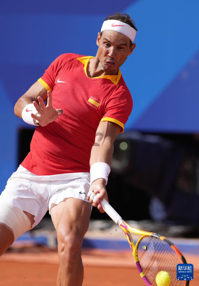 法国网球队鏖战西班牙网球队，纳达尔绝境逆转的简单介绍